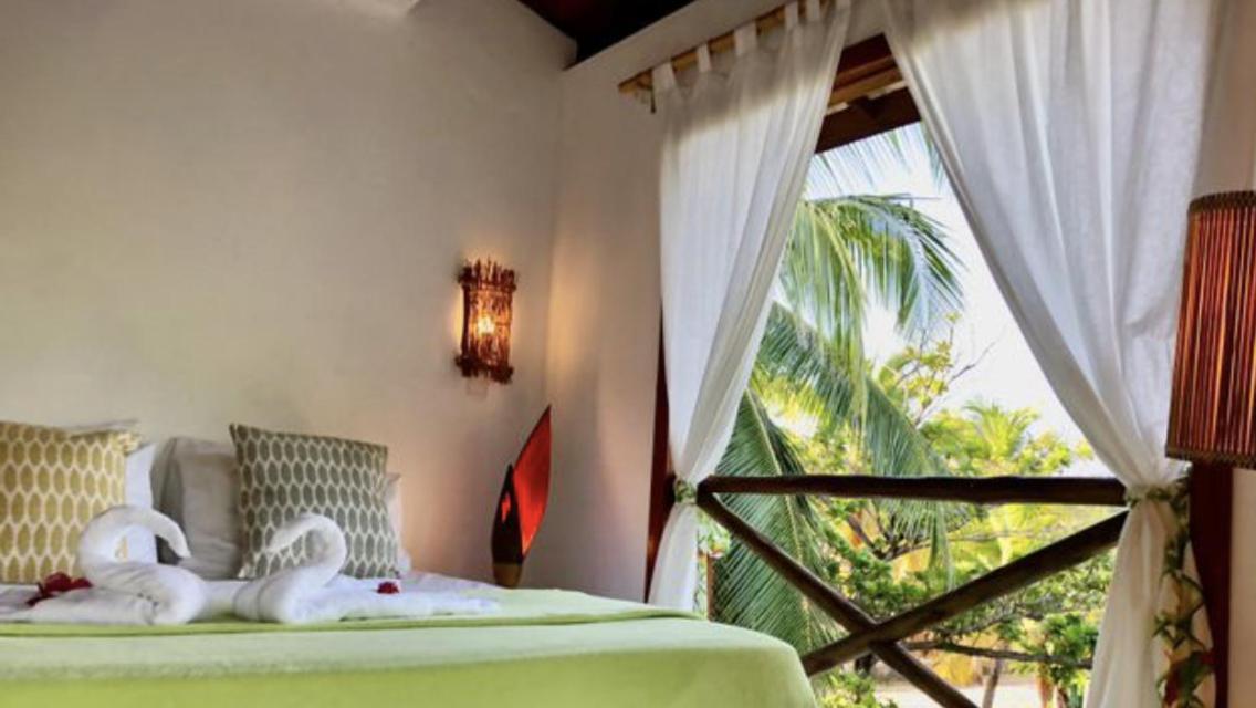 Paradise Beach House Імбассаі Екстер'єр фото